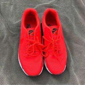 Nike, Neon red/pink Air Max, size 8.5